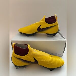 Nike Vapor Edge 360 Pro Pittsburgh Steelers Black PE Football Cleats Size 12